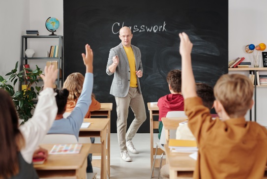 学雅思一对一辅导的价格大概是多少？